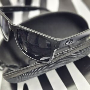 HOLBROOK style SUNGLASSES